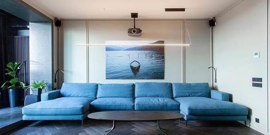 ул. Виноградный переулок 4 Гостинная Раскладной Диван, Телекомуникации Кабельное ТВ, Спутниковое ТВ, Безпроводной Интернет