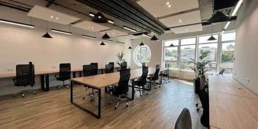 ул. Кловский спуск 7 Класс B+, Мебель По Договорености